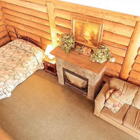 Bear Creek Cabins Midpines Exterior photo